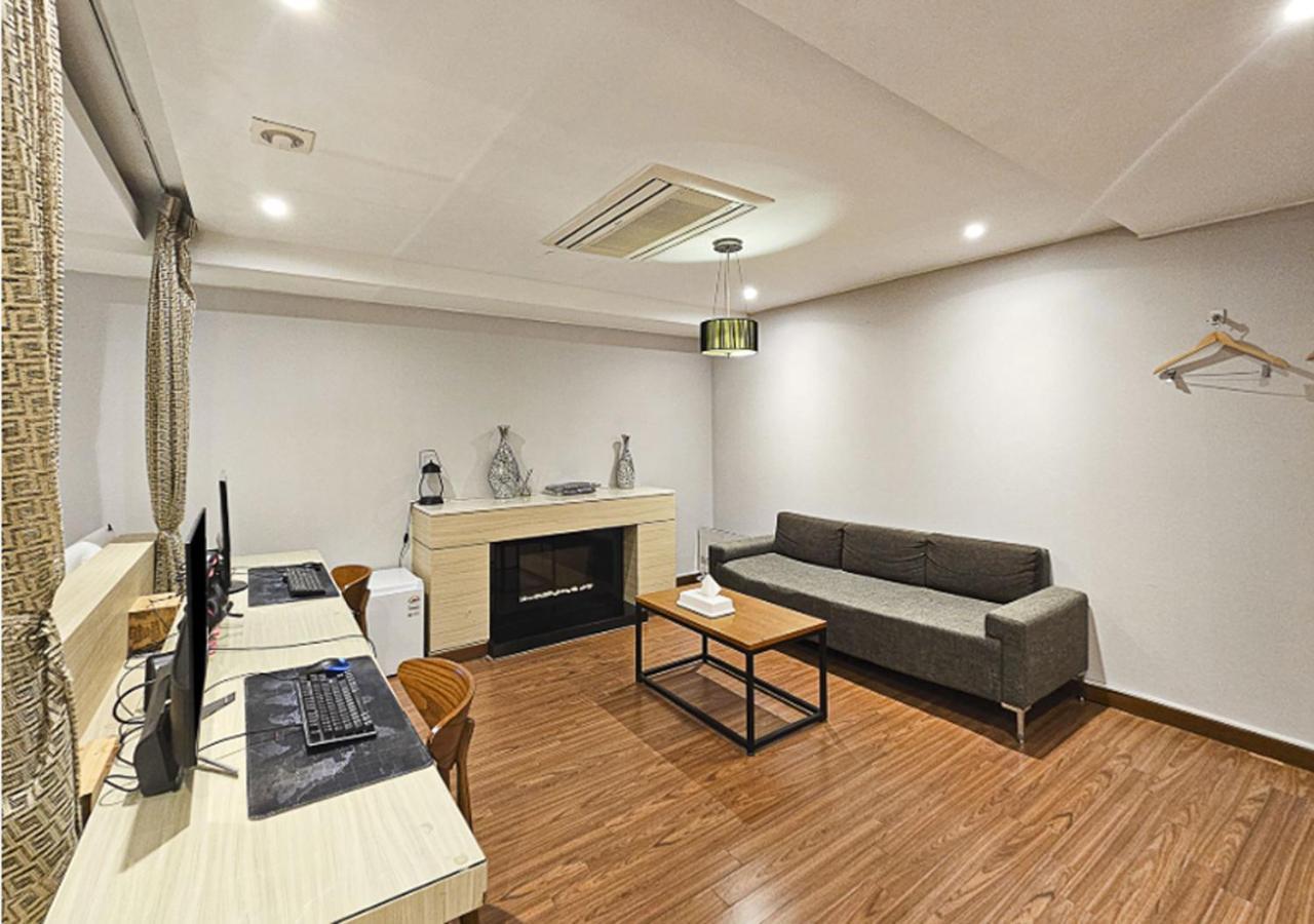 Regency Hotel Seongnam Exteriör bild