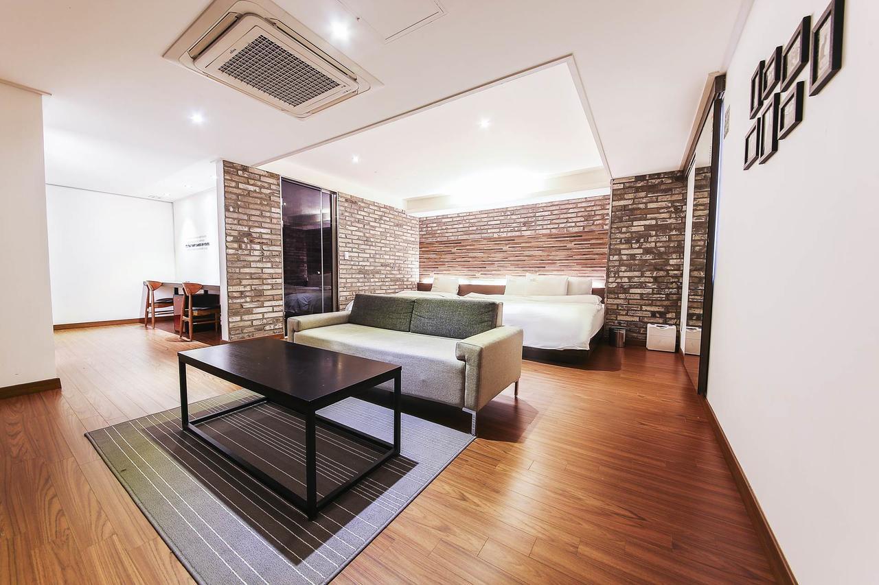 Regency Hotel Seongnam Exteriör bild